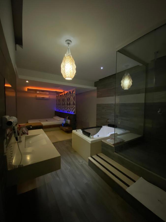Vênus Prime Motel Rio Verde Extérieur photo