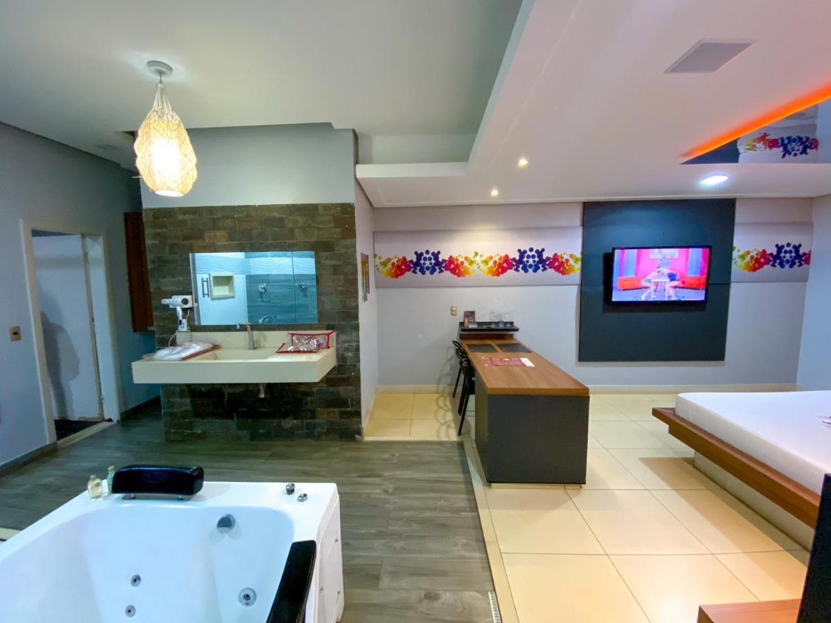 Vênus Prime Motel Rio Verde Extérieur photo