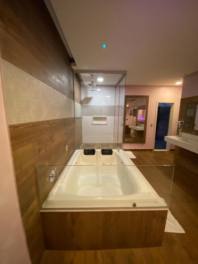 Vênus Prime Motel Rio Verde Extérieur photo